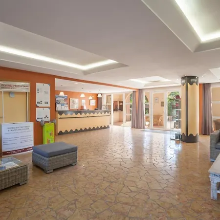 Le Hameau De La Pinede 3/4p 7/8p 4s Station touristique Hyères